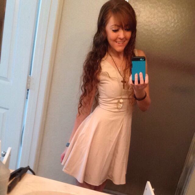 ohhh_nicoleee's tweet photo. Ya girl cleans up though. π #EnglishGraduateAssociation #FallColloquium https://t.co/eEeFuzhpYw