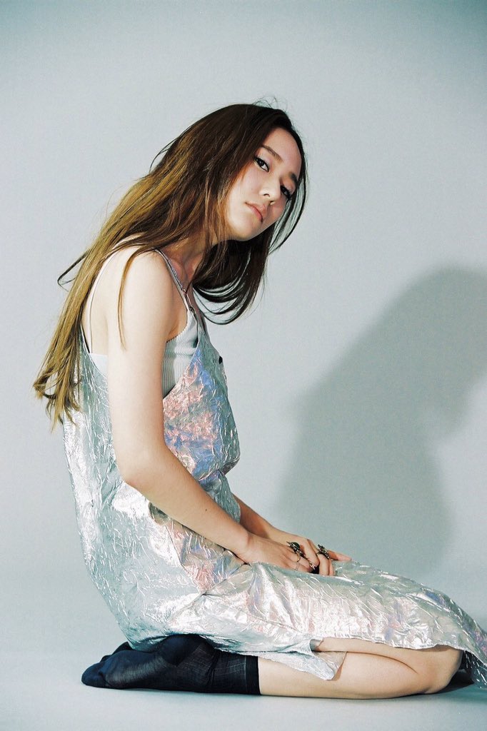 GRLGROUPCONFESS's tweet photo. Happy birthday to f(x)'s Krystal! #HappyKrystalDay #PrincessTurns22 #4_Walls 💖💖💖💖 https://t.co/rqTsrfqsyk