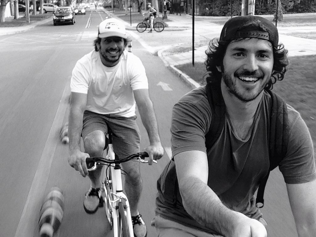 Camino al #fiis2015 en bici con <a href="/nazaelhom/">Nazareno El Hom</a> #dondeelcambiocomienza