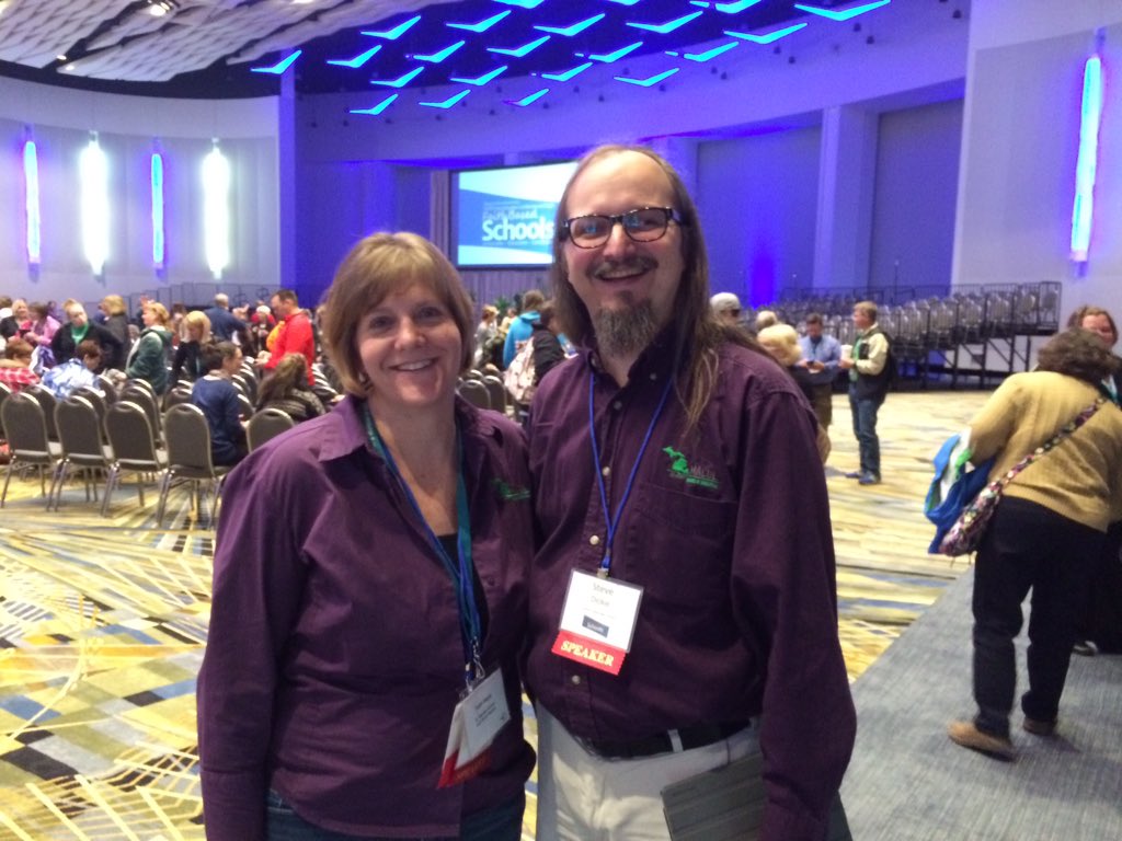 PattiHarju's tweet image. Representing @MACUL at #mans2015! @Scout7 and @falconphysics