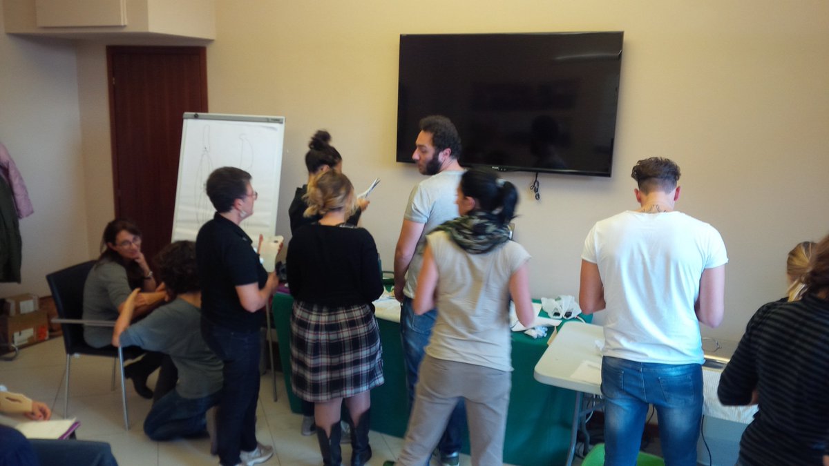 Touch1975's tweet photo. #handtherapy #handsplinting course taking place in Parma NOW!!! @efsht @ISSPORTH https://t.co/R6vAtJqaJK