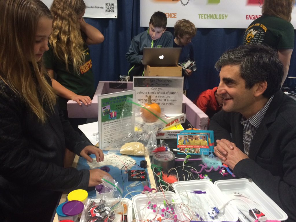 VTED_SocStudies's tweet image. With @MiroBTV @iaavt @VTED_Technology #techjamvt