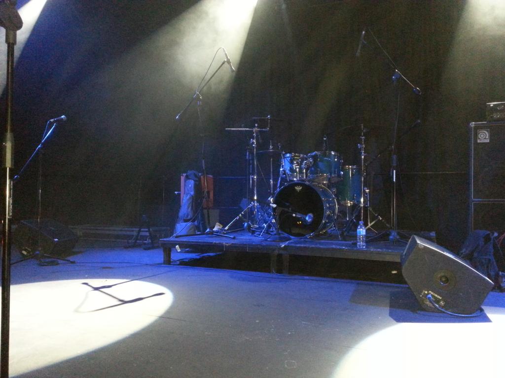 AfrikaRevenge's tweet photo. Calm before the storm @TukuOfficial @Nox_Official_ @shamie @AfrikaRevenge  Live tonight at The Bassline. https://t.co/FyjT85pJU4