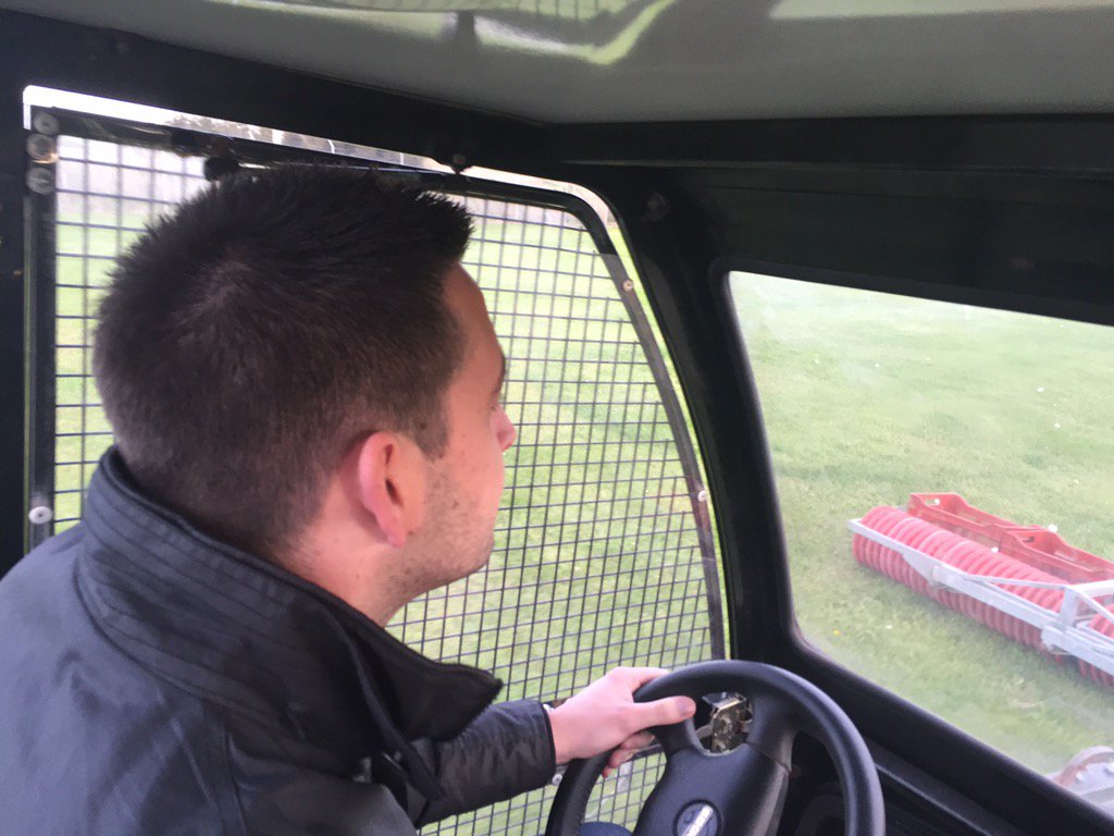 petermyers's tweet photo. I've set ar kid to work already #ballpickup #lovingit @dmyerslufc81 https://t.co/FUoAsD4N11