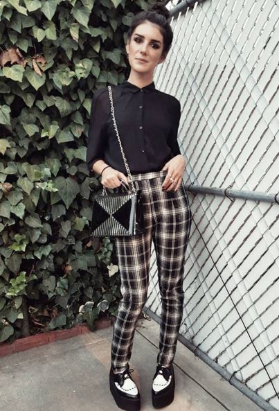Happy Birthday Shenae Grimes : focus sur l\Instagram très mode de la star de 90210 -->  