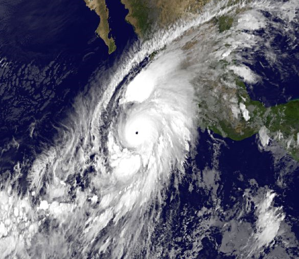 RL_RadioLevy's tweet photo. #Patricia tocaría tierra en Jalisco entre 4 y 6 de la tarde https://t.co/jq0aTDVycz https://t.co/poCybgzYPw