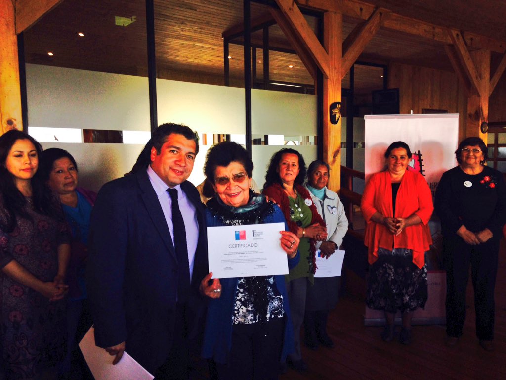 vocerialosrios's tweet photo. Mujeres de la #Unioncl también participaron en encuentro de liderazgo femenino en #Futrono #elranco #FFOIP https://t.co/v7dOKfrXuR