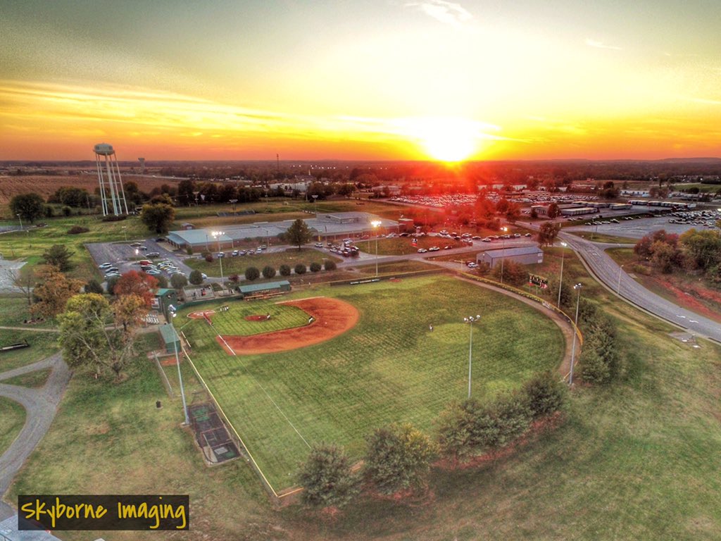 skyborneimaging's tweet photo. Thanks to @Gwood_Baseball &amp; @CoachJaggers for the opportunity! @WarrenCoSchools @DrakesCreekMS https://t.co/K3ZT6QksZO