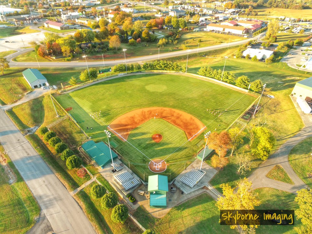 skyborneimaging's tweet photo. Thanks to @Gwood_Baseball &amp; @CoachJaggers for the opportunity! @WarrenCoSchools @DrakesCreekMS https://t.co/K3ZT6QksZO