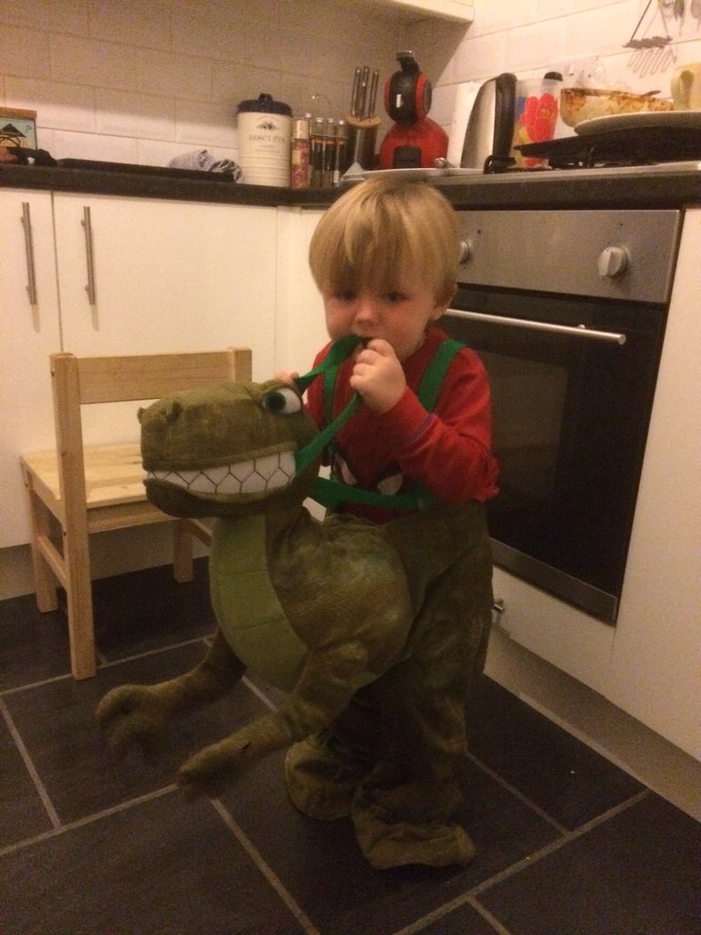 pushupsR4gimps's tweet photo. Young Gary follower https://t.co/SDKgHHRlVb