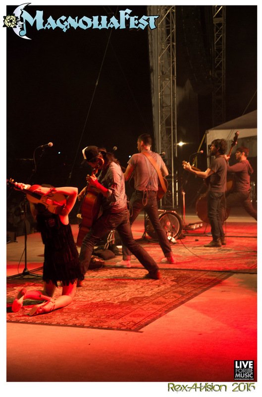 GeraldoArriaga's tweet photo. great review and festival pics #Magfest2015 #musicfestival #avettbrothers @theavettbros https://t.co/4QdWwuigpV https://t.co/G0bi0wwrh1