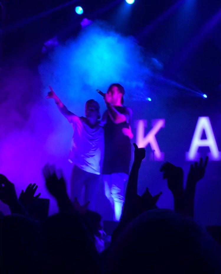 ninajustindrew's tweet photo. Unbeschreiblich! ❤️ Danke @kayefofficial @TZON57  #Rlntour https://t.co/61Sl3LHKNx