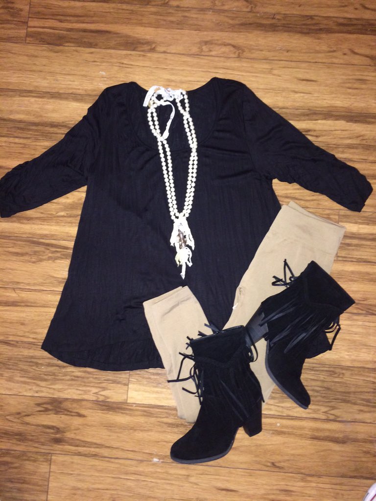 VR1720's tweet photo. we are in awe of how cute this outfit is! Find it exclusively at VR! https://t.co/xZEsCyuS42