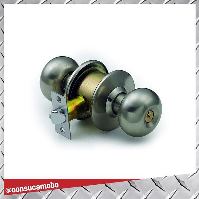 ConsucaMcbo's tweet photo. Cerradura con perilla de bloqueo y acabado en acero inoxidable) #Consuca #Maracaibo #Venta #Seguridad https://t.co/nFOXSLRFc8
