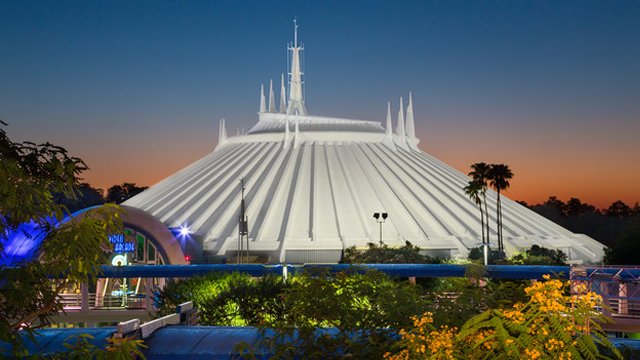 #Disney reports woman died after riding #SpaceMountain bit.ly/1NrVGSk?utm_me… https://t.co/2JuJElzZd5
