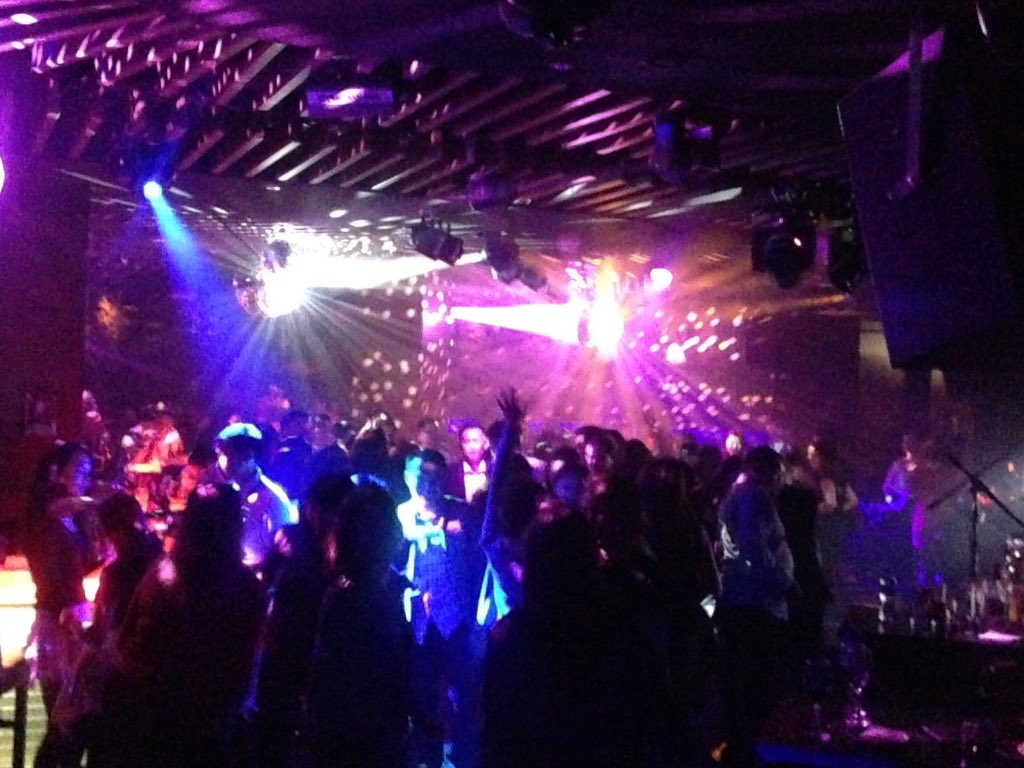 nightclubUB's tweet photo. Яг одоо #Fridaynight #V1VT 
Welcome and enjoy live music!
Dance all night ✌🏻️👍🏻
Open till 4 am
Tax 20,000 https://t.co/2PJtaWU1d0
