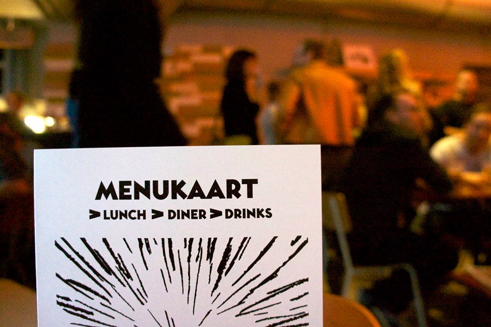 Tof, het is nu al lekker druk bij Neushoorn Café! Ook zin in een diner, hapje of drankje? Kom gezellig langs!
