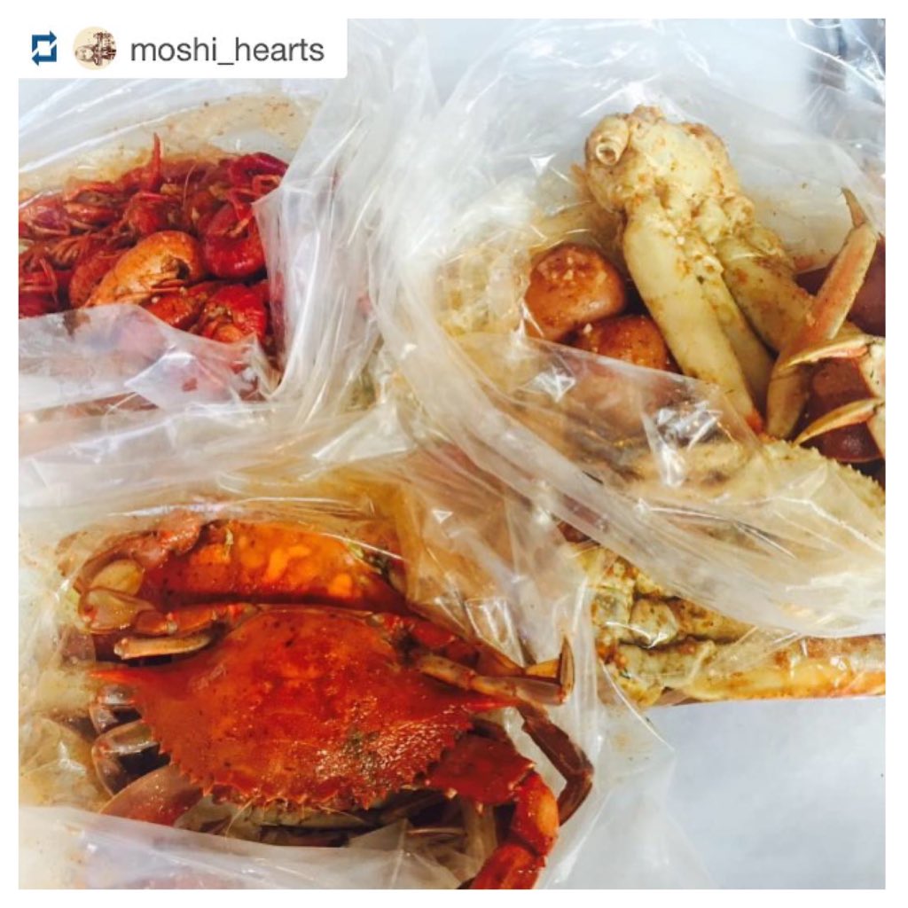 BoilerCrawfish's tweet photo. It's the weekend! Open 4-10 tonight, 1-10 Sat-Sun.  #Repost @moshi_hearts #theboilershrimp #chicagofood #chicagoeats https://t.co/oUnqocF8Ro
