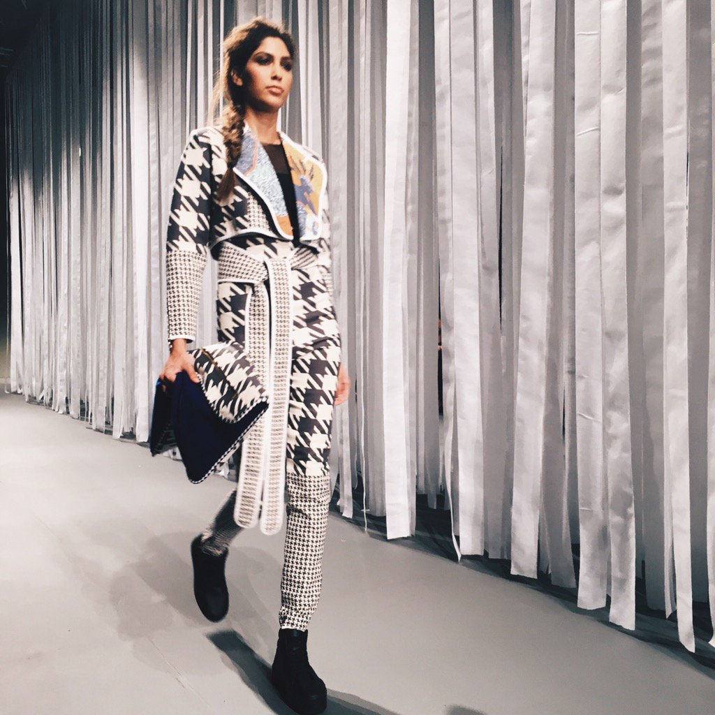 GarconJon's tweet photo. @safashionweek #wake @itsawakeworld #SAFW https://t.co/1lEEJV397P