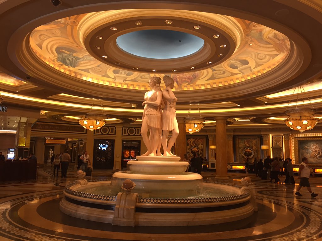 KayleeWonDRG's tweet photo. "Where Classic Principles Support Cutting-Edge #Implant #Dentistry" #AAID2015 @CaesarsPalace https://t.co/c2lKNW9CsS