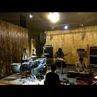 JawaGendhis's tweet photo. Selesai latihan buat opening @raisa6690 besok .. Semangat!!! https://t.co/I2CrBvrz30
