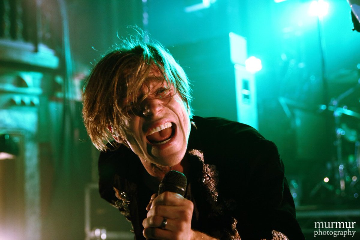 RockGreece's tweet image. Ο τραγουδιστής των @CageTheElephant Matt Shultz έγινε σήμερα 32... Happy birthday #MattShultz