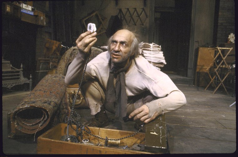 Happy birthday to F. Murray Abraham, here in Pinter\s \"The Caretaker\" 1982. Via 