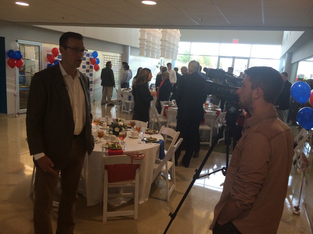 UIResearchPark's tweet photo. “The Research Park was a huge draw for us. Champaign-Urbana is a vibrant tech community” @Terren_in_VA @CapitalOne https://t.co/i1wQDcLa5l