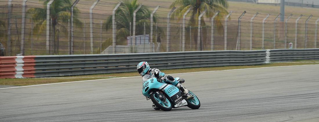 bgmotogp's tweet image. Strong start by Leopard Racing's trio in the heat of Sepang
 moto3.leopardnatural.com/strong-start-l… #Moto3 #DannyKent #Vazquez #Ono