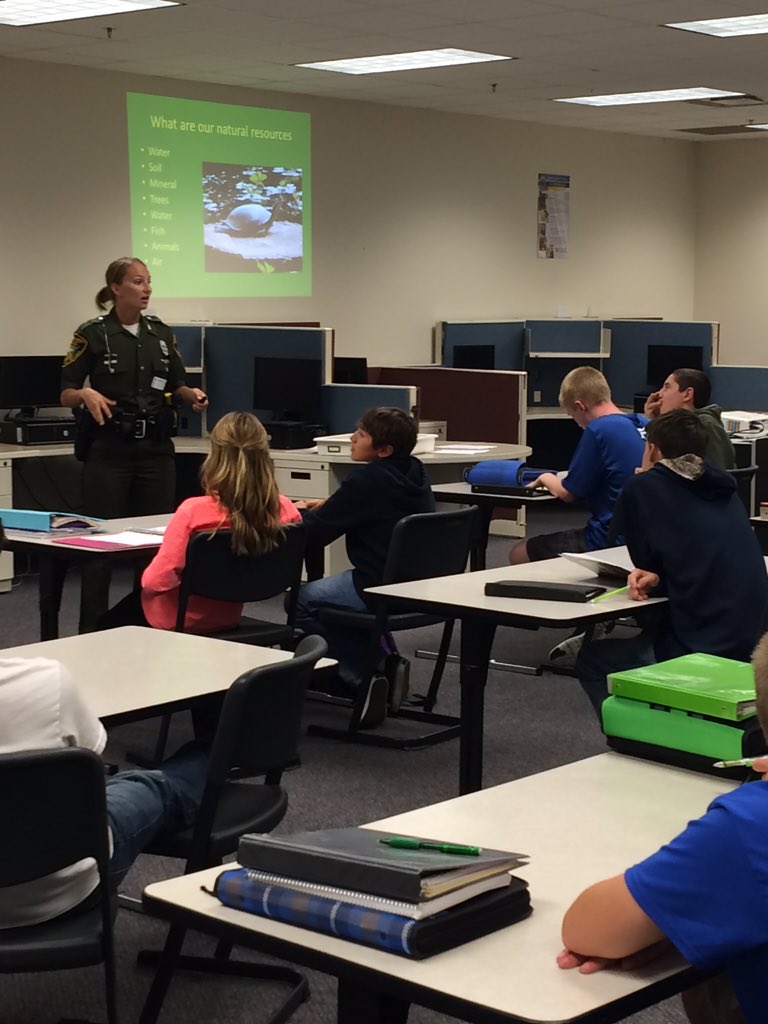 fchsagffa's tweet photo. Conservation officer speaking to 8th grade agriculture classes! 🌲🌿🐻 https://t.co/Y7pzG8tT5D