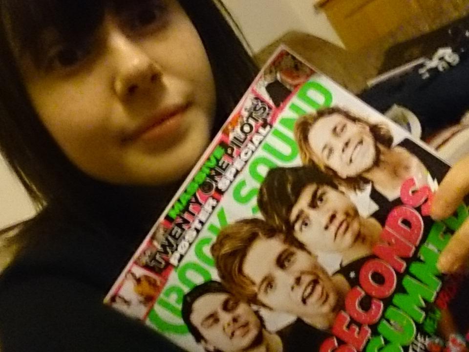 ohmygriever_'s tweet photo. #5sosrocksound https://t.co/oNfkbYqvE3