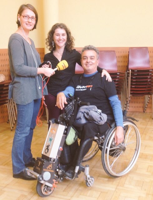 Cati_Cultura's tweet image. "És fantàstic ballar amb cadira de rodes!" #Sentits sobre el cicle #capacitats [ÀUDIO] ves.cat/mgdN