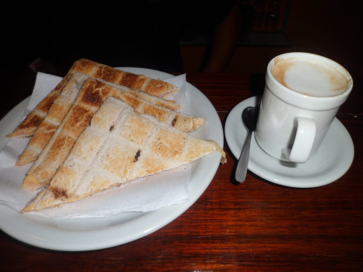 BarPizzagool's tweet photo. Super PROMO! SOLO POR HOY
Cafe, cortado o lagrima
           +
     Tostado=
        $30 https://t.co/qOMLqM2i1c