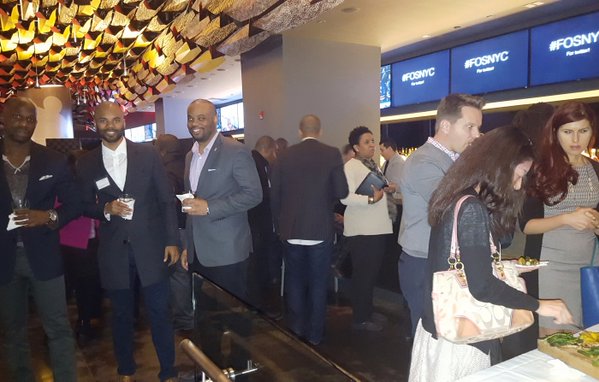 Gogo_Studios's tweet photo. We had SUCH an incredible, successful event last night @ClydeFraziersWD w/ @HP and @FactoryStores ! #networking #HP https://t.co/TCQpZenyCz