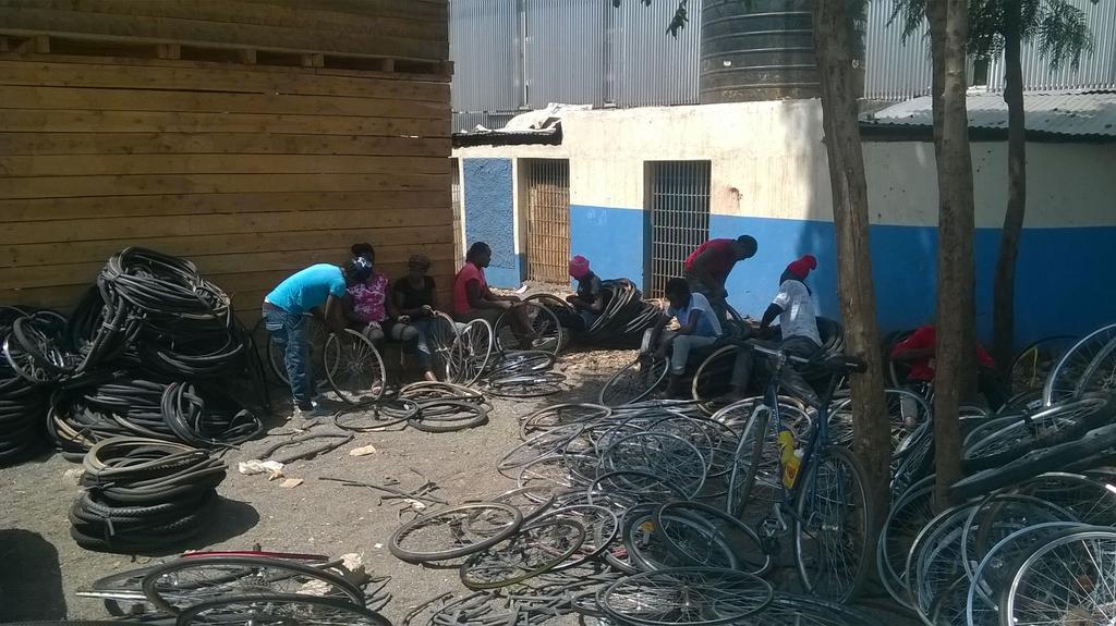 CyclovilleKenya tweet picture