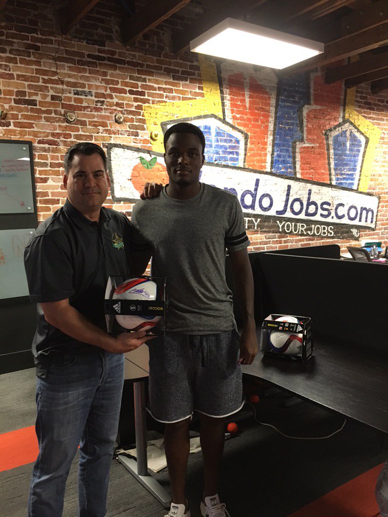 OrlandoJobs's tweet photo. Thank you @CyleLarin for signing soccer balls for the #OCSF luncheon @OrangeCoSheriff @scottkot @OrlandoCitySC https://t.co/ebMYcsHYCI