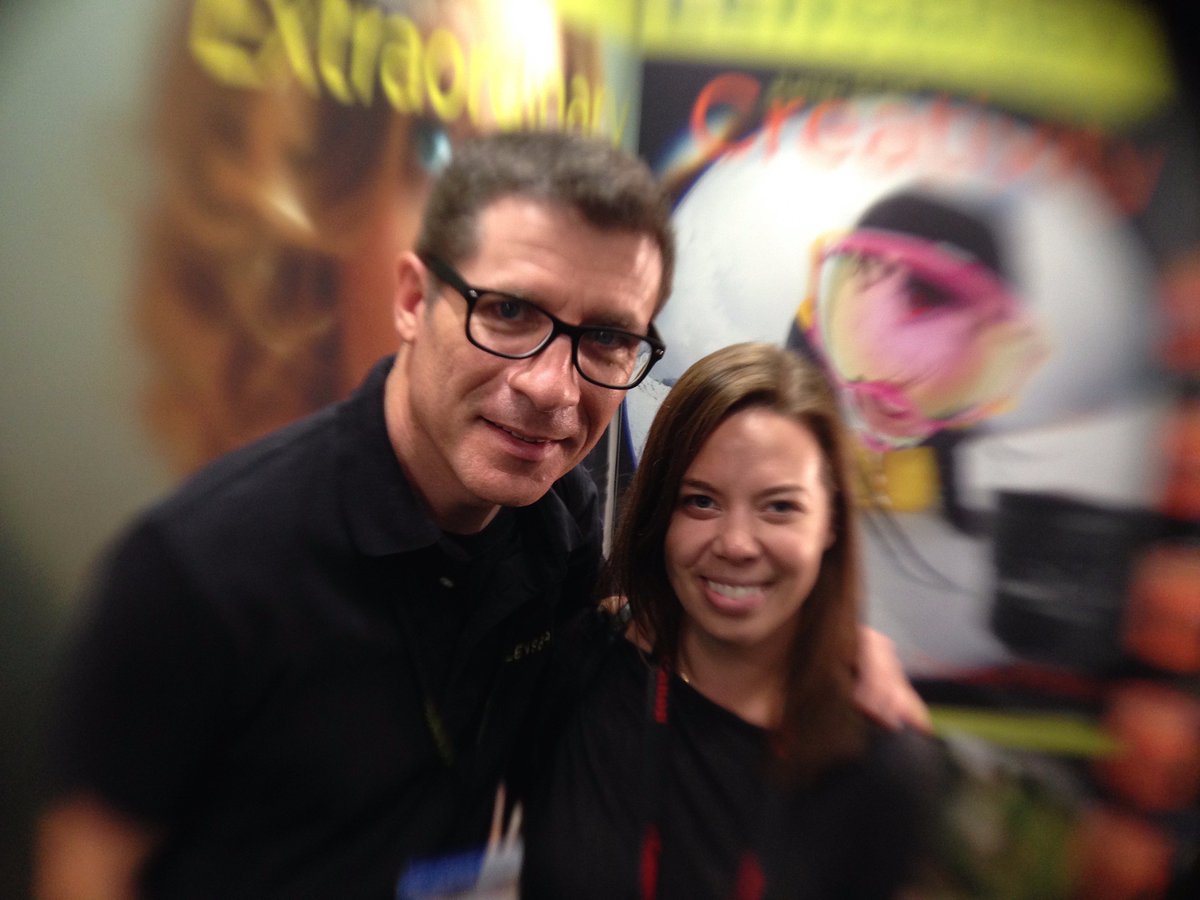 LensbabyUSA's tweet photo. Good to see our friend Alison Duncan from @photonet here to say hello to the #Lensbaby team! #ppe2015 #seeinanewway https://t.co/lsVfxdmVxu