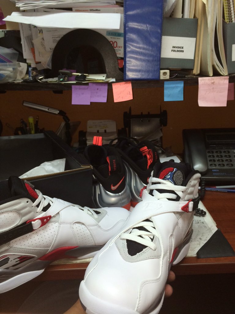 Mora_51's tweet image. My kicks came in today 🙌🏼🤑😏 #CDP8#foams#Crimson