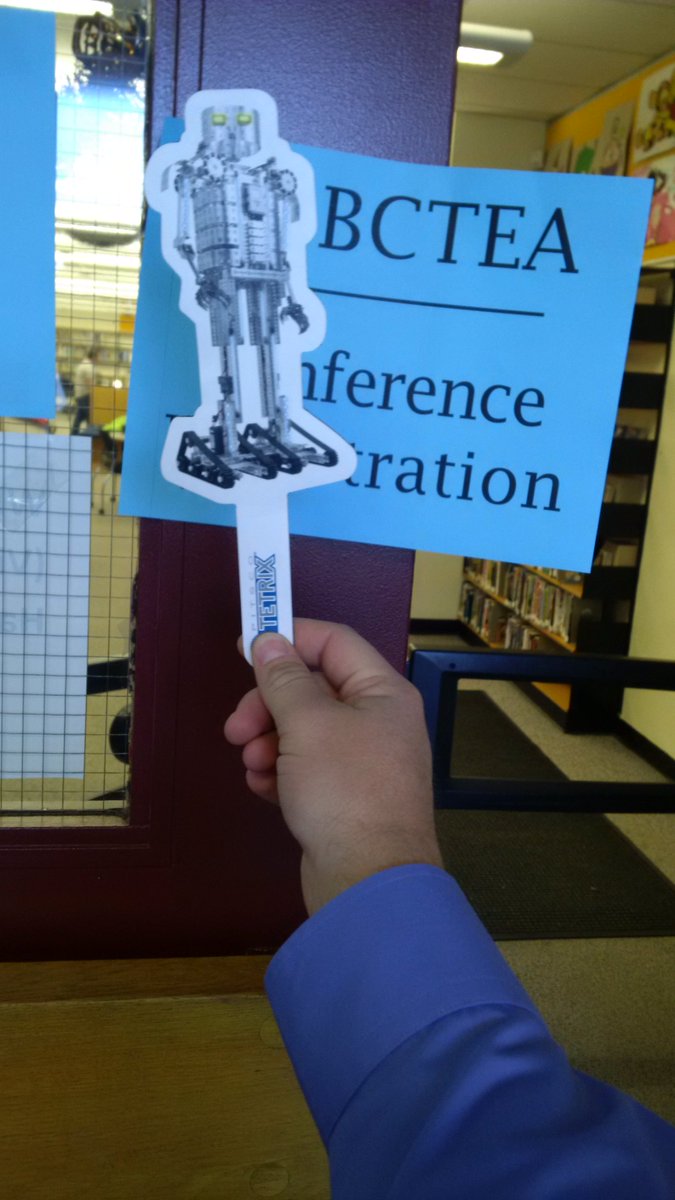 MatthewColbeck's tweet image. #RoamingMrRobot visits the BCTEA Conference with Studica. Let&apos;s see some #Tetrixrobotics!