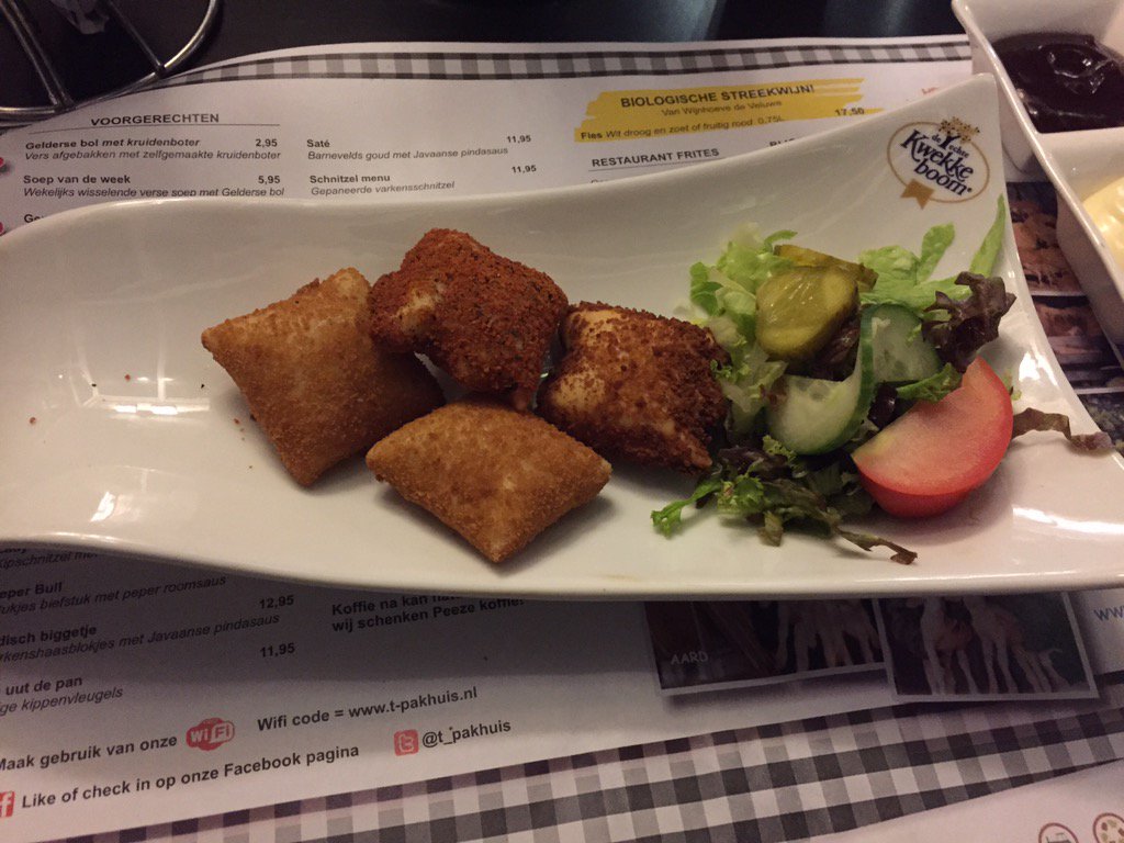 Da's raar!! Kaasproeverij van <a href="/De_KomEet/">Kwalitaria de KomEet</a> eten bij <a href="/t_Pakhuis/">Syl Lammers</a>: en dan nog iets met <a href="/deSouflesse/">richard huisman</a> ?! 😆