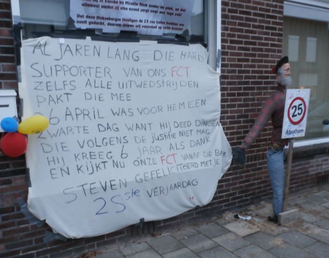 Facet campus Gevangene De ZuidWester on Twitter: "Dit spandoek met bijzondere tekst voor een  'halve abraham' hangt vandaag in de wijk #Boswinkel in #Enschede  https://t.co/ydivKZZbmT" / Twitter