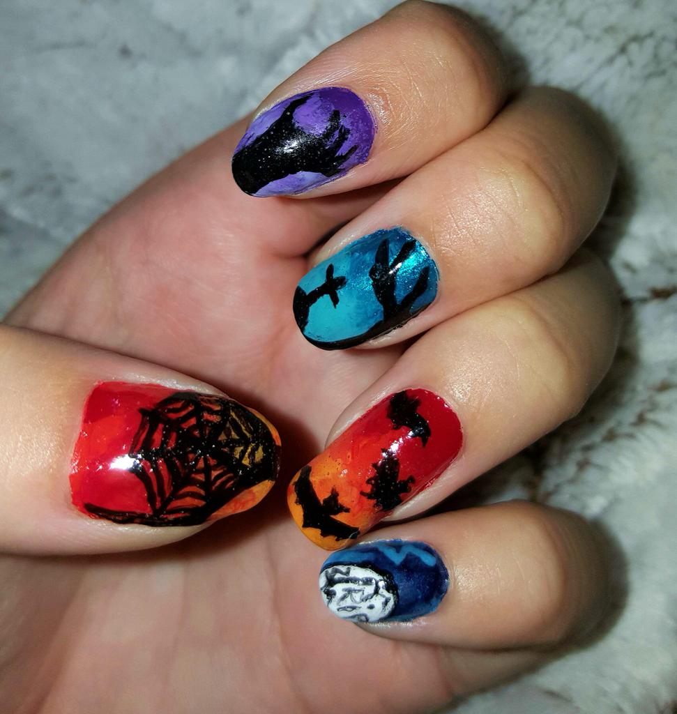 #NailArt #Halloween sk.mu/aaC3PWGidsXq #Nails #Art #Ongles #Halloween2015 #Horror #Sang #Ciaté #PeggySage