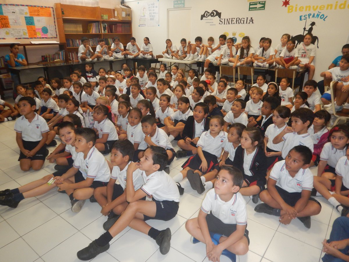 Saving Our Sharks (@sharks_saving) on Twitter photo Esta mañana compartimos más conocimientos sobre #Tiburones con los alumnos de <a href="/IPCLaSalle/">IPCLaSalle</a>. #EducaciónAmbiental Esta mañana compartimos más conocimientos sobre #Tiburones con los alumnos de <a href="/IPCLaSalle/">IPCLaSalle</a>. #EducaciónAmbiental