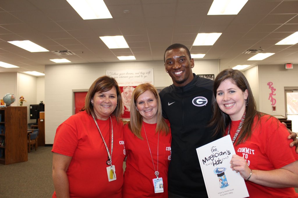 hmchupp's tweet photo. Today was AWESOME! Thanks so much @ReadWithMalcolm for a great day! #malcolmreadwithus https://t.co/jfLsmKS2kY