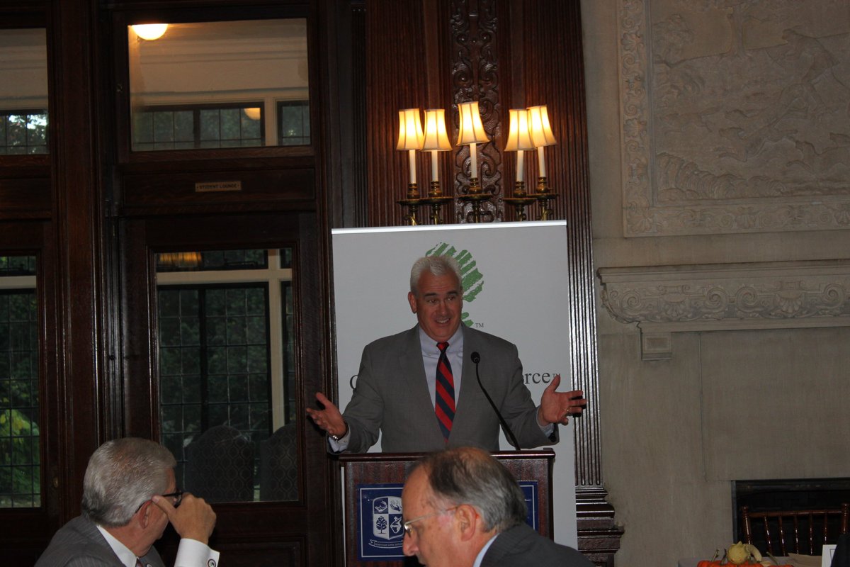 MainLineChamber's tweet photo. Thank you to presenting sponsor .@ATT #joedivis .@MainLineChamber Gov't Affairs breakfast https://t.co/fmiVi1xU8w