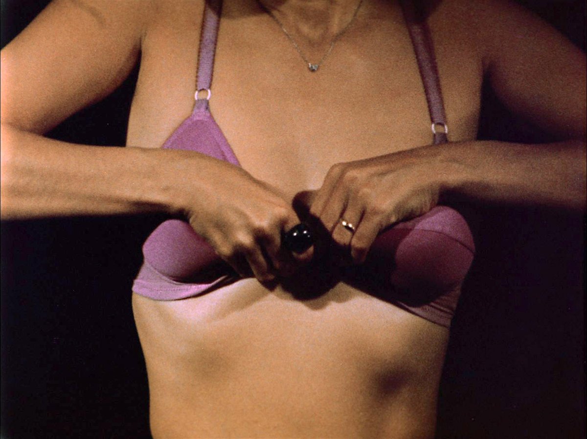 FondTrussardi's tweet image. 'Freedom' by @yokoono is on display at #TheGreatMother, Palazzo Reale, Milan till Nov 15th fondazionetrussardi.com