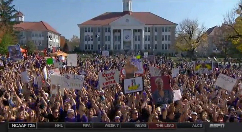 CAAFootball's tweet photo. "We've never seen anything like this on a Friday on @CollegeGameDay!" - @sam_ponder 

#CAAFB https://t.co/mV1FXGOl61