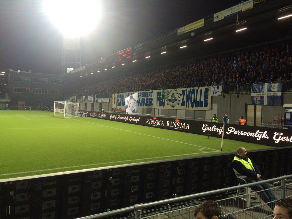 JankoLolkema's tweet photo. Dat is ook #Gorredijk! Aanwezig bij de wedstrijd Pec-Utrecht in Zwolle @Rinsmafashion @WHIGorredijk @CCGorredijk https://t.co/Ps9f47YopA