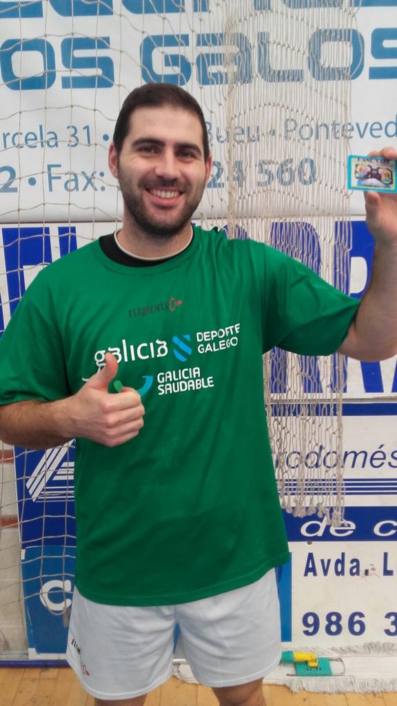 <a href="/danicerqueira1/">dani cerqueira</a> jugador del <a href="/balonmancangas/">Balonmán Cangas</a> se suma a nuestra familia de ranitas!Gracias y suerte esta temporada🐸