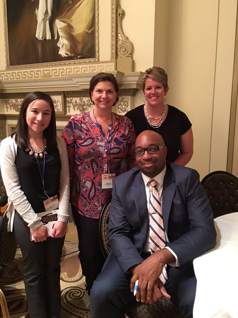 BernsAmy's tweet photo. @scholasticteach #2015ReadingSummit author  Kwame Alexander https://t.co/3qSk8nAI87